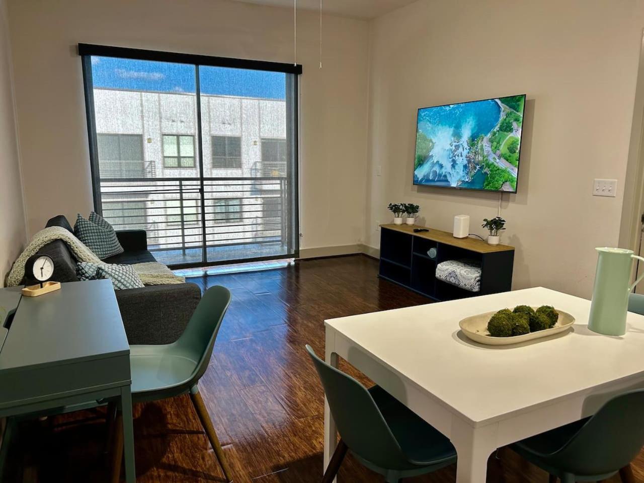 Heights Functional 2b2b Longterm Houston